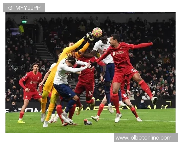 欧联杯激战马竞与利物浦战平精彩瞬间引发全场沸腾分析